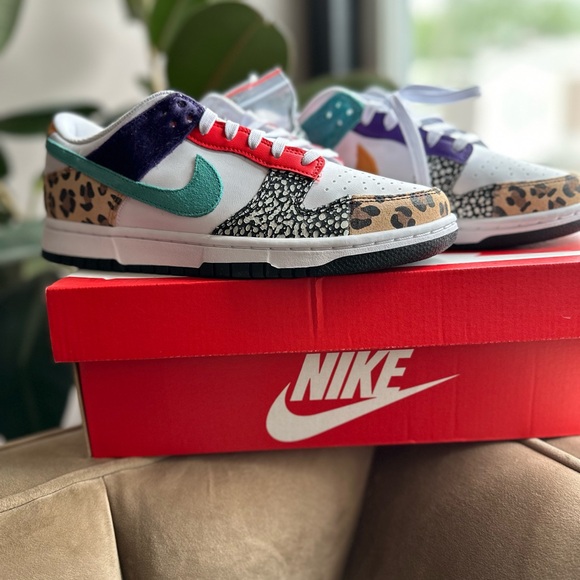 Nike Dunks - Picture 5 of 5